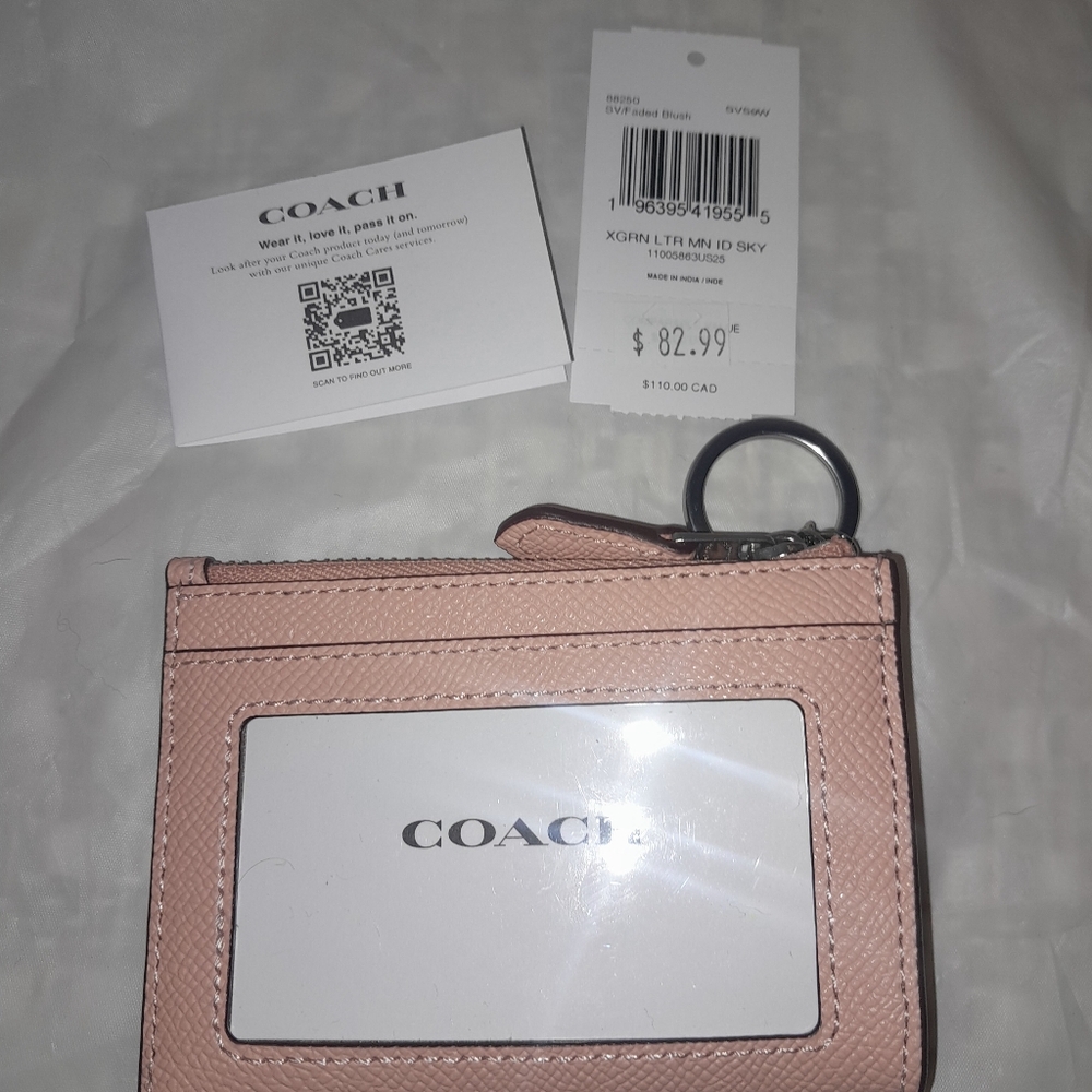 New Coach Leather Shinny ID Case/Keyring With Zipper Pouch In Faded Blush - Picture 3 of 8
